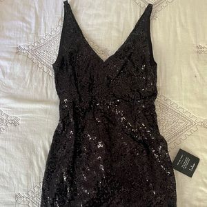 BRAND NEW lulus black sparky sequin dress!
